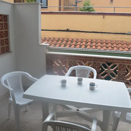 Taormina Bay Lucia's House Tatil Evi