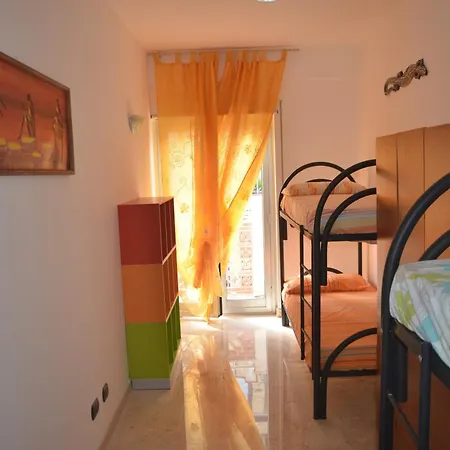 Taormina Bay Lucia's House Tatil Evi